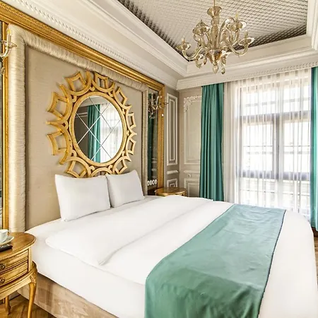 In Historic Mansion In Beylerbeyi *